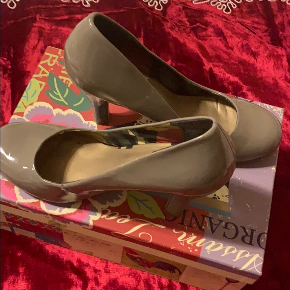 Modern girl high heel clothes toe shoes
